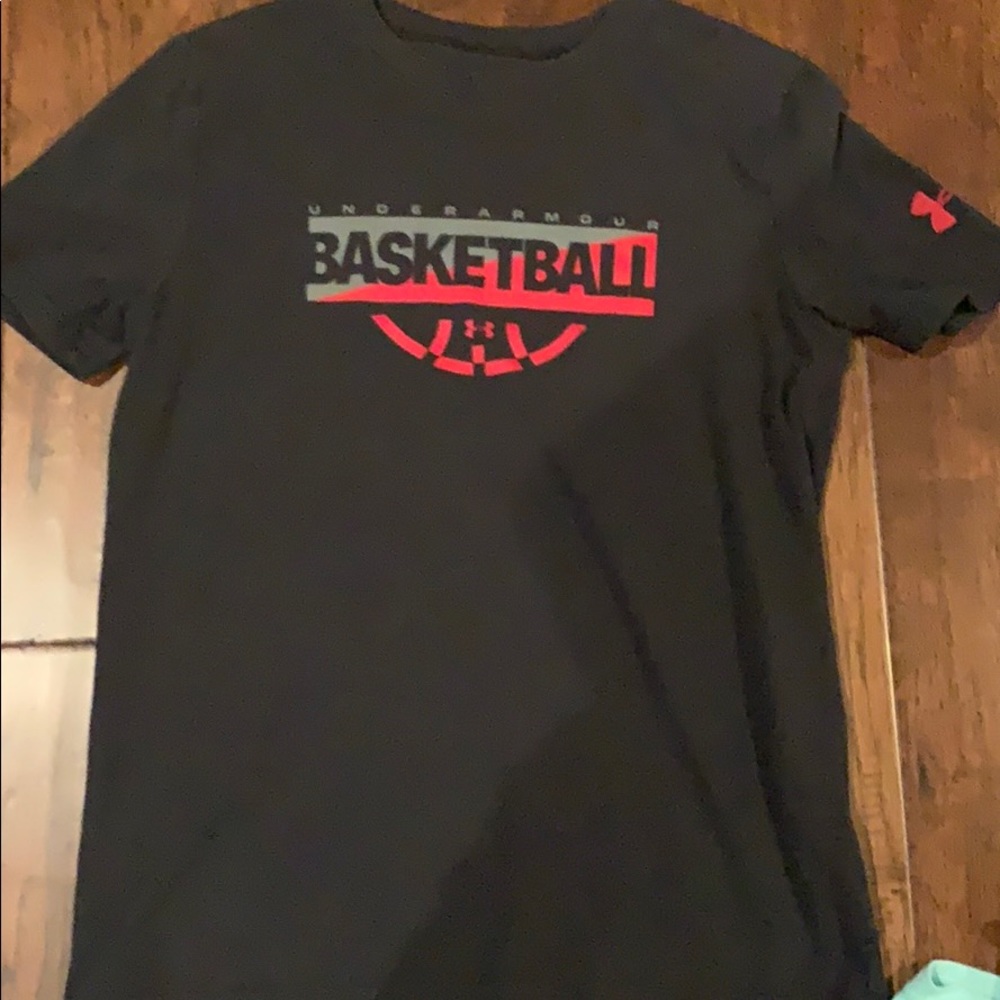 Boys Under Armor T-shirt